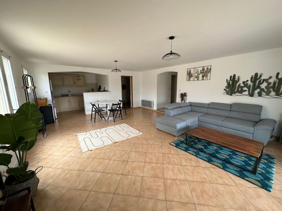 Appartamento Grande Annexe De Maison Avec Jardin Aix-en-Provence Esterno foto