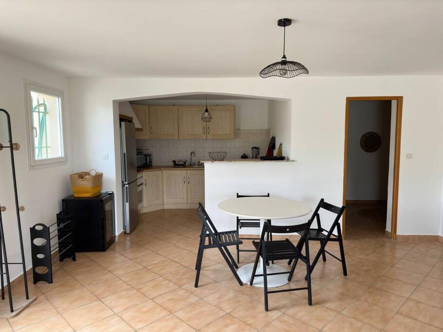 Appartamento Grande Annexe De Maison Avec Jardin Aix-en-Provence Esterno foto